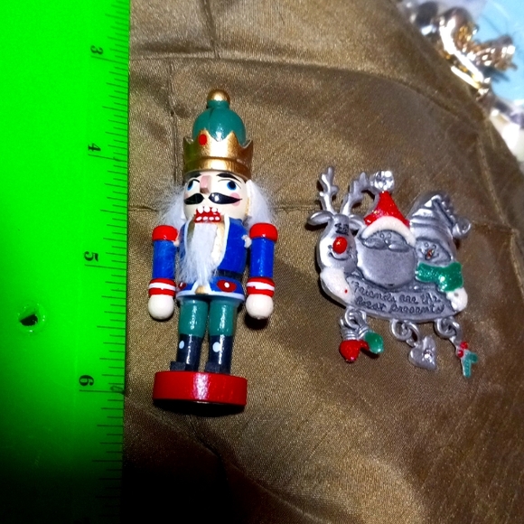L-6 lot 2 x-mas brooches - Picture 2 of 3